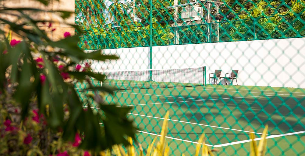 Tawantok Beach Villas - Tennis court